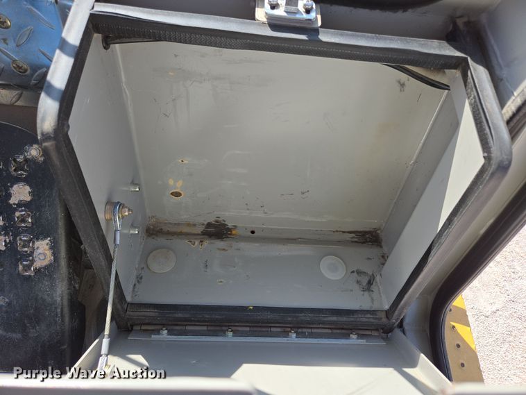 image for item DP6316 2004 John Deere 655C Series II track loader