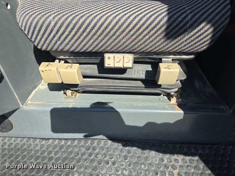 image for item DP6316 2004 John Deere 655C Series II track loader