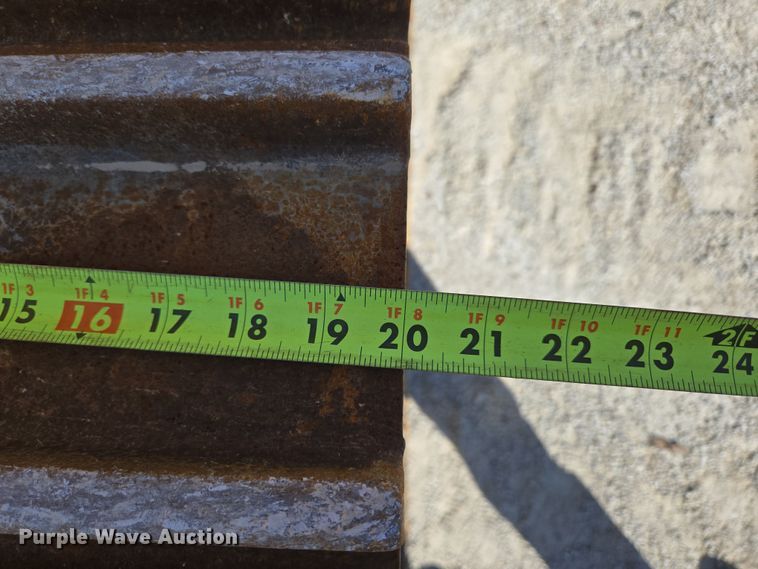 image for item DP6316 2004 John Deere 655C Series II track loader