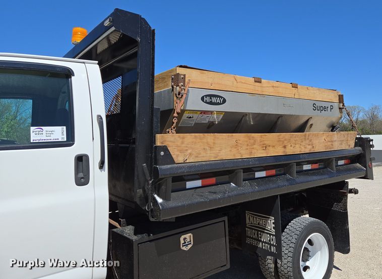 image for item DP6318 2009 Chevrolet C5500 dump truck