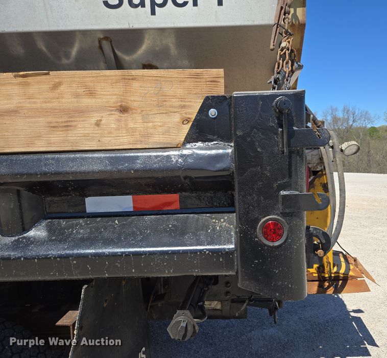 image for item DP6318 2009 Chevrolet C5500 dump truck