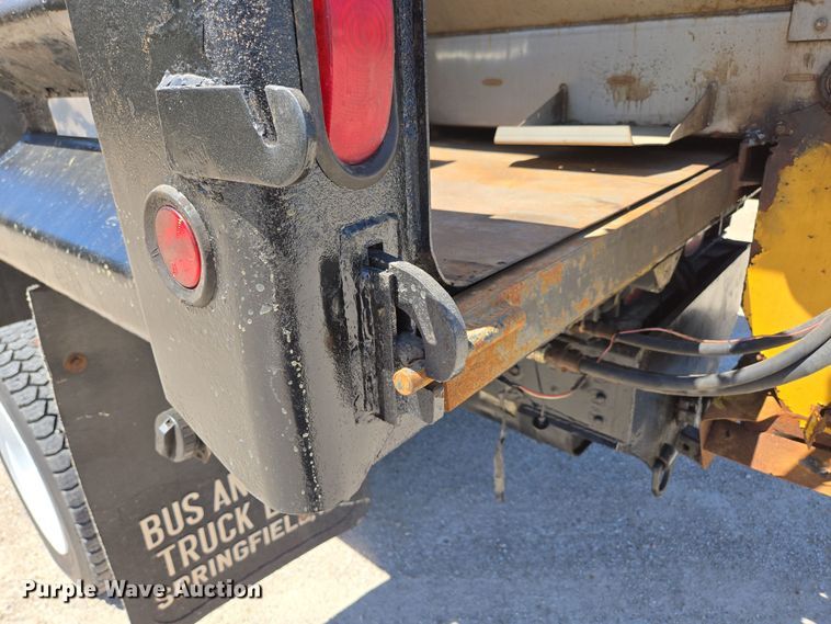 image for item DP6318 2009 Chevrolet C5500 dump truck