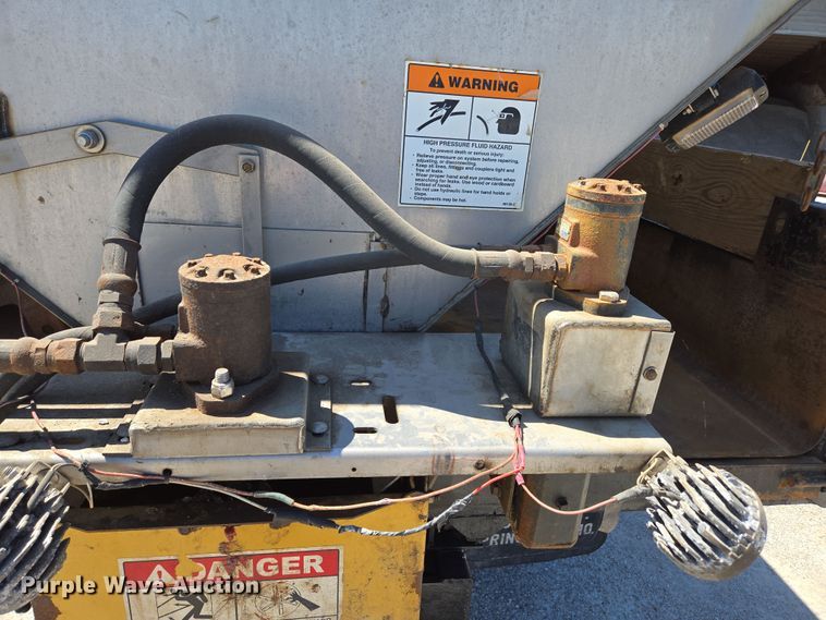 image for item DP6318 2009 Chevrolet C5500 dump truck