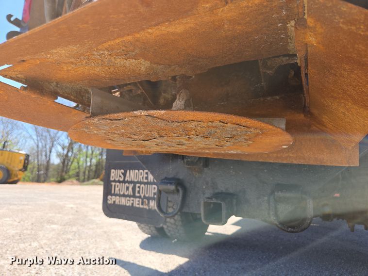 image for item DP6318 2009 Chevrolet C5500 dump truck