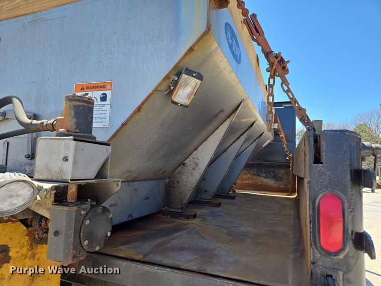 image for item DP6318 2009 Chevrolet C5500 dump truck