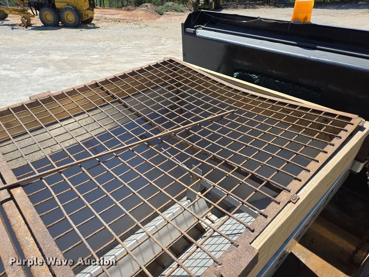 image for item DP6318 2009 Chevrolet C5500 dump truck