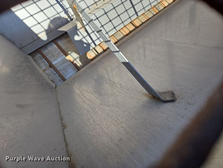 image for item DP6318 2009 Chevrolet C5500 dump truck