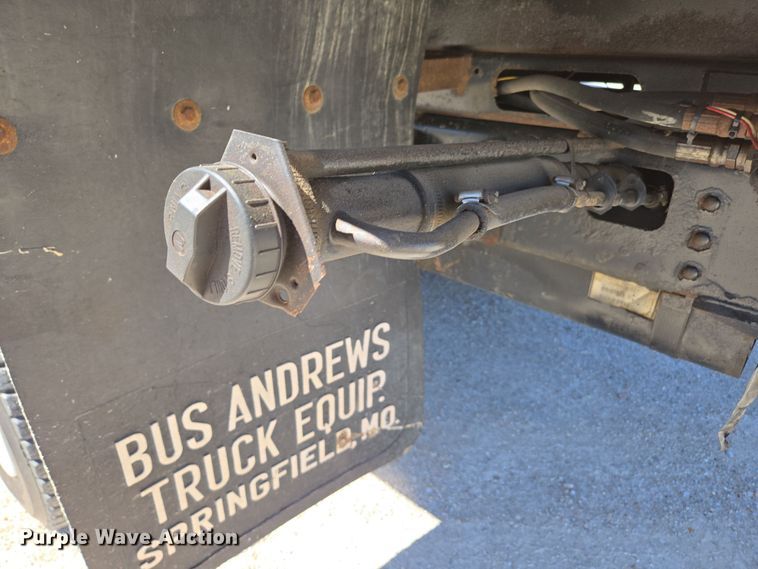 image for item DP6318 2009 Chevrolet C5500 dump truck