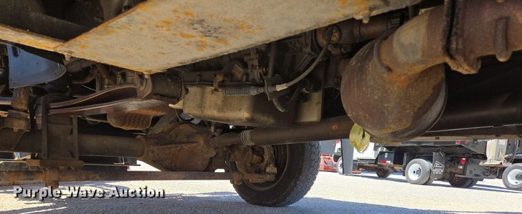 image for item DP6318 2009 Chevrolet C5500 dump truck