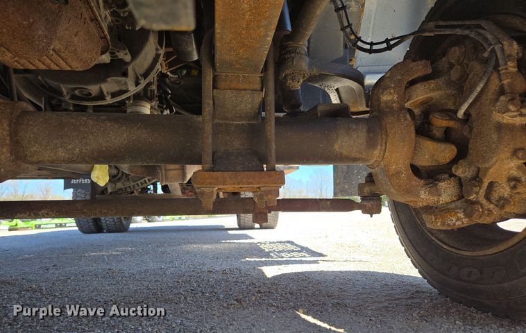 image for item DP6318 2009 Chevrolet C5500 dump truck