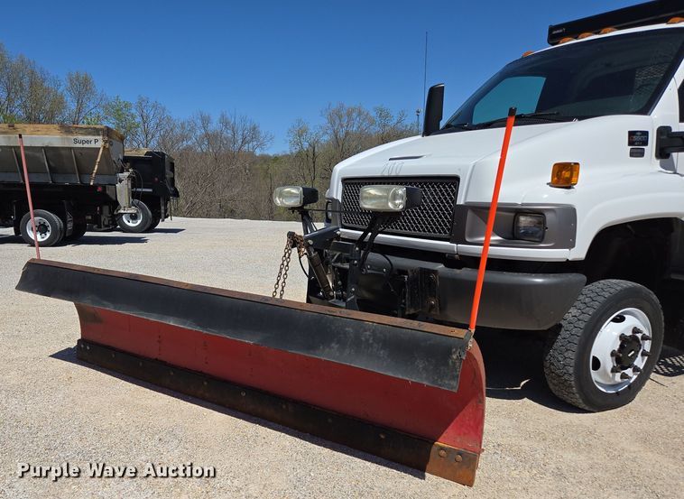 image for item DP6318 2009 Chevrolet C5500 dump truck