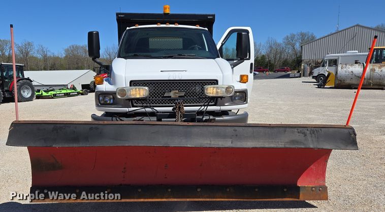 image for item DP6318 2009 Chevrolet C5500 dump truck