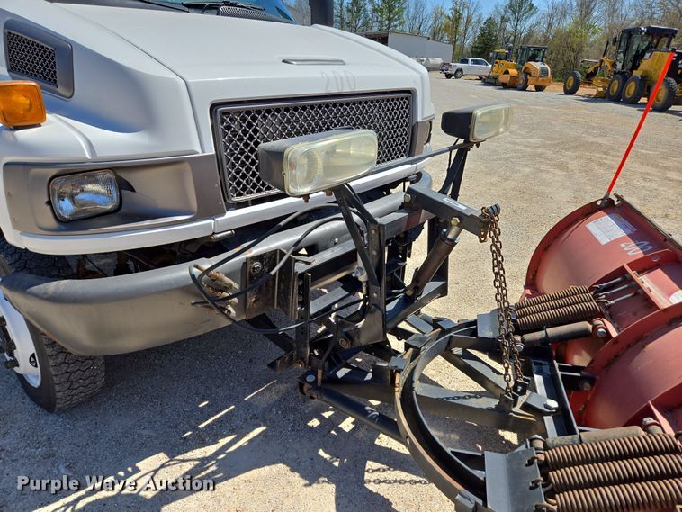 image for item DP6318 2009 Chevrolet C5500 dump truck