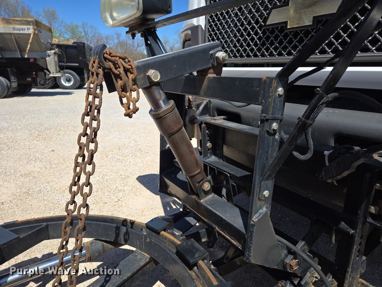 image for item DP6318 2009 Chevrolet C5500 dump truck