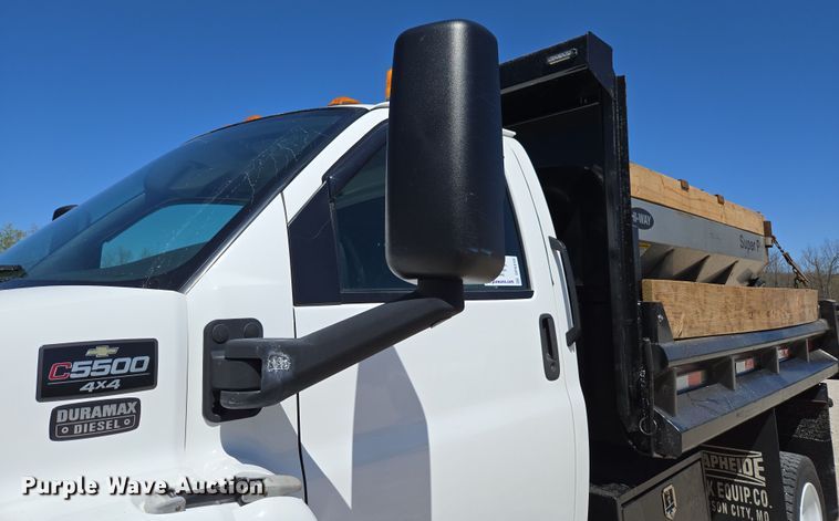 image for item DP6318 2009 Chevrolet C5500 dump truck