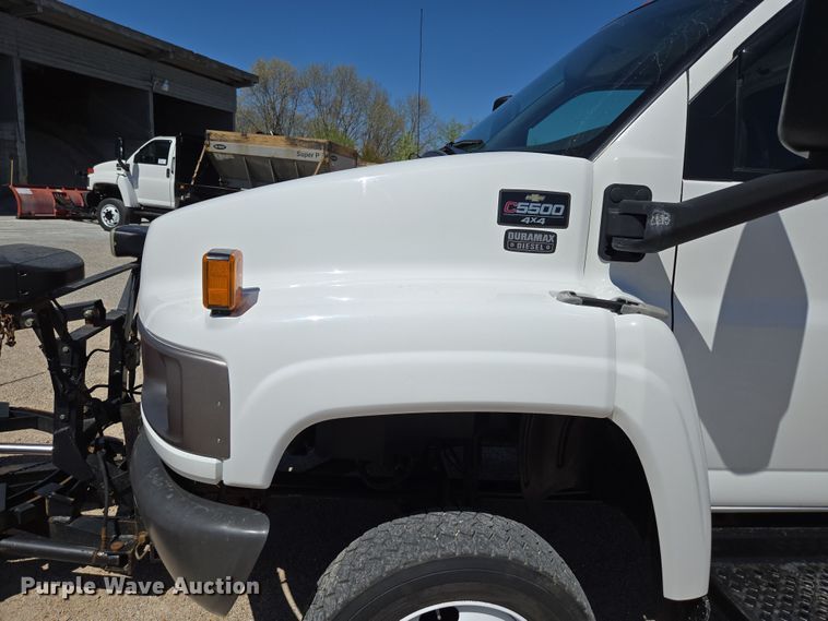 image for item DP6318 2009 Chevrolet C5500 dump truck