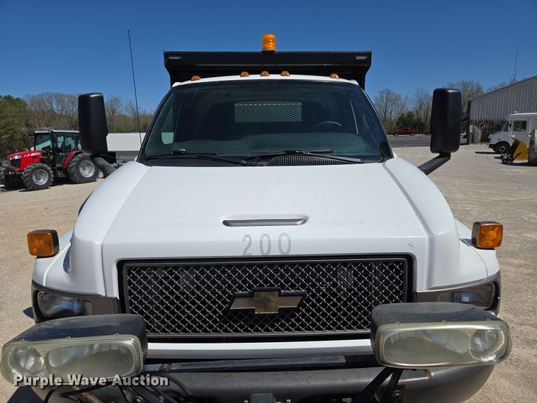 image for item DP6318 2009 Chevrolet C5500 dump truck