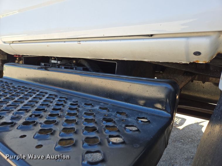 image for item DP6318 2009 Chevrolet C5500 dump truck