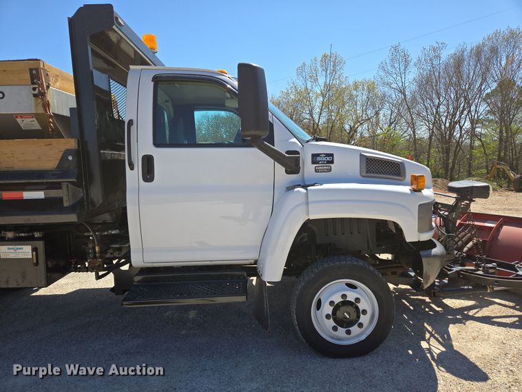 image for item DP6318 2009 Chevrolet C5500 dump truck