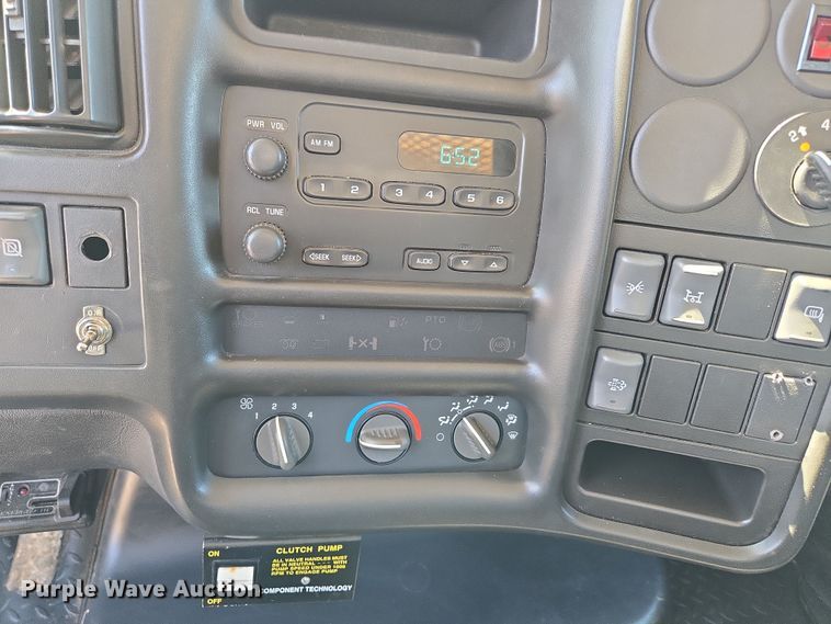 image for item DP6318 2009 Chevrolet C5500 dump truck