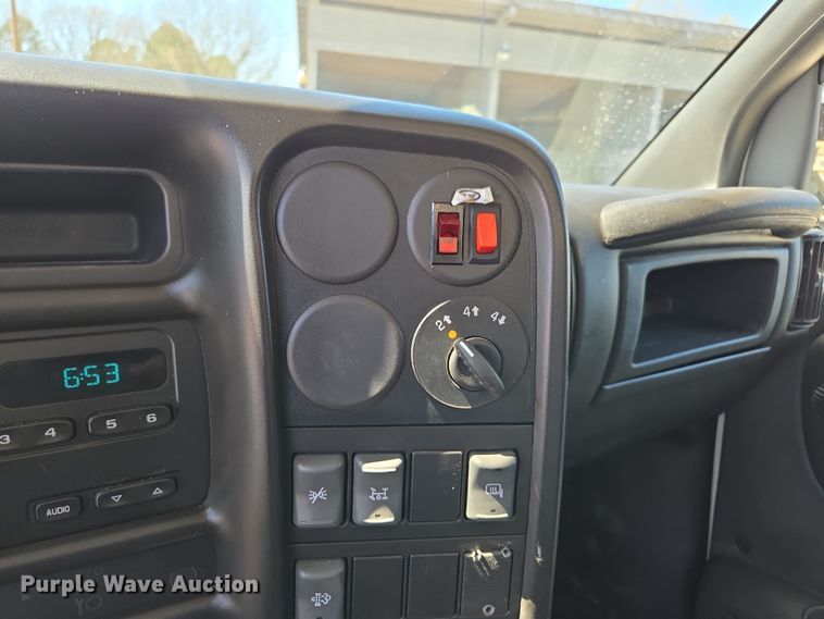 image for item DP6318 2009 Chevrolet C5500 dump truck