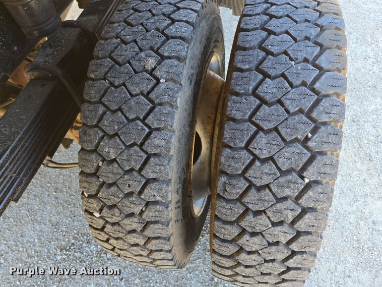 image for item DP6318 2009 Chevrolet C5500 dump truck