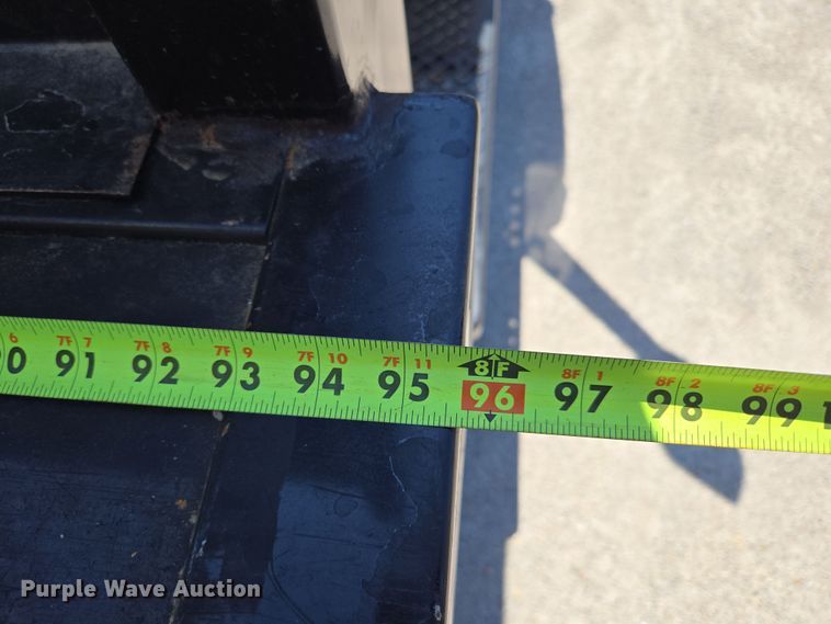 image for item DP6319 2005 Chevrolet C5500 dump flatbed truck