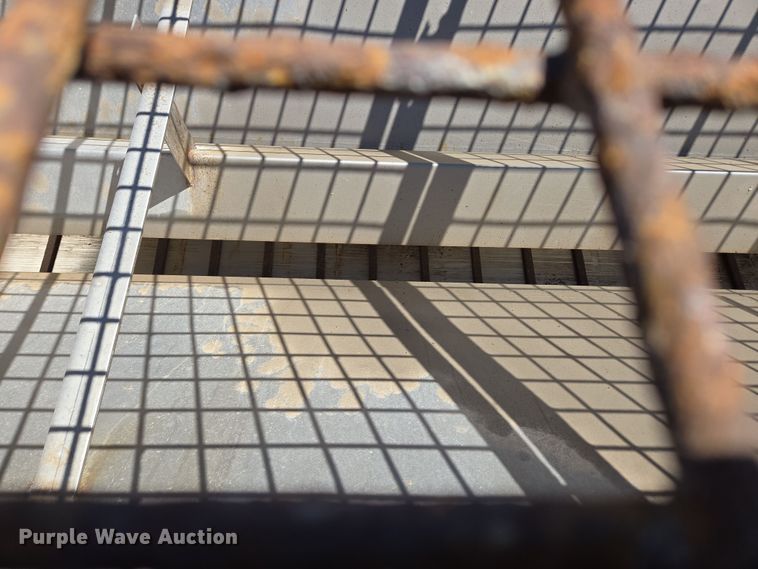 image for item DP6319 2005 Chevrolet C5500 dump flatbed truck