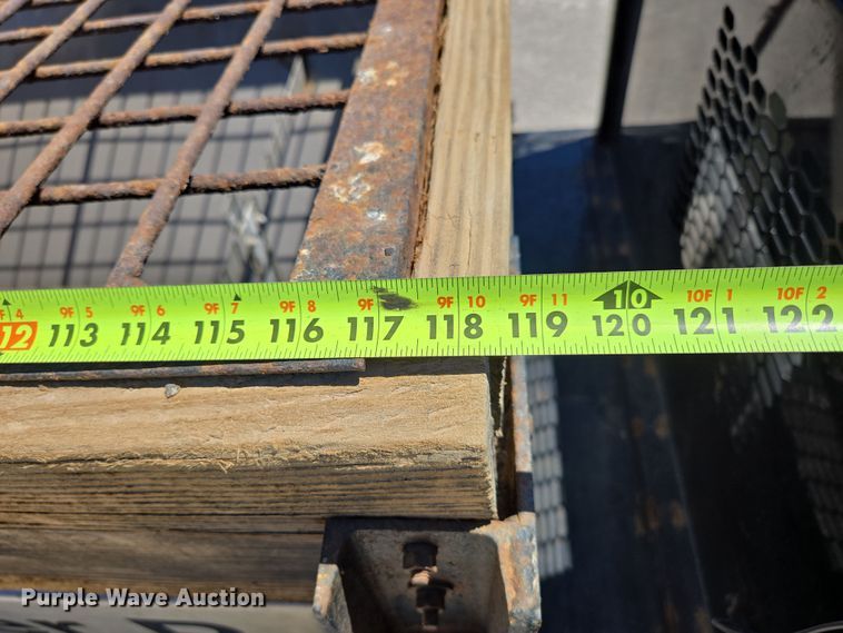 image for item DP6319 2005 Chevrolet C5500 dump flatbed truck