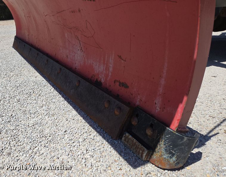 image for item DP6319 2005 Chevrolet C5500 dump flatbed truck