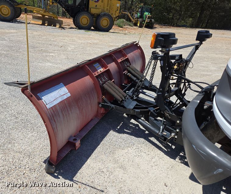 image for item DP6319 2005 Chevrolet C5500 dump flatbed truck