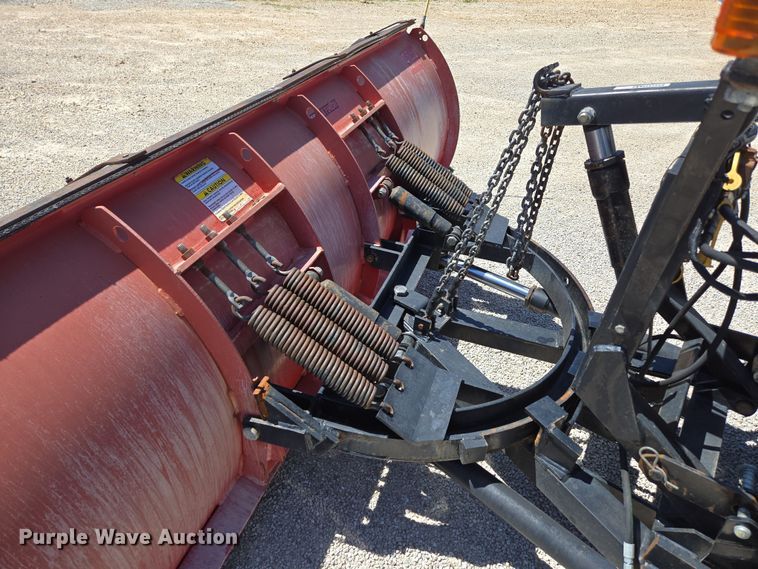 image for item DP6319 2005 Chevrolet C5500 dump flatbed truck