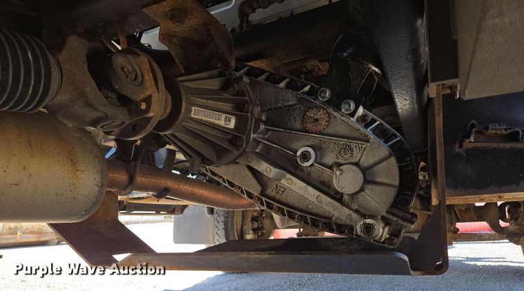 image for item DP6319 2005 Chevrolet C5500 dump flatbed truck