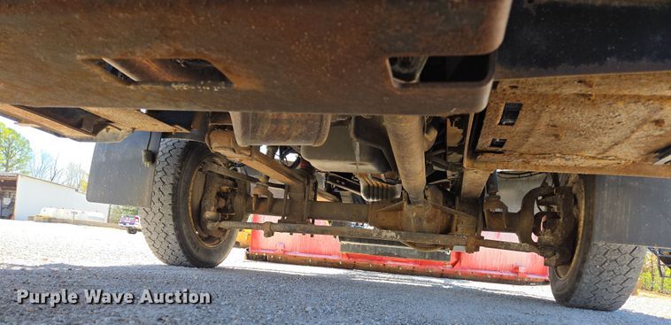 image for item DP6319 2005 Chevrolet C5500 dump flatbed truck