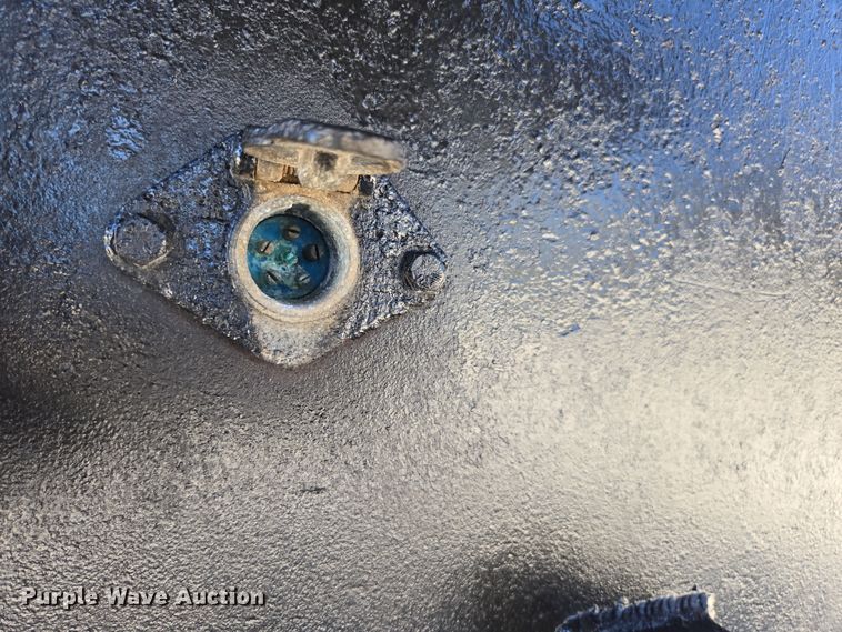 image for item DP6319 2005 Chevrolet C5500 dump flatbed truck