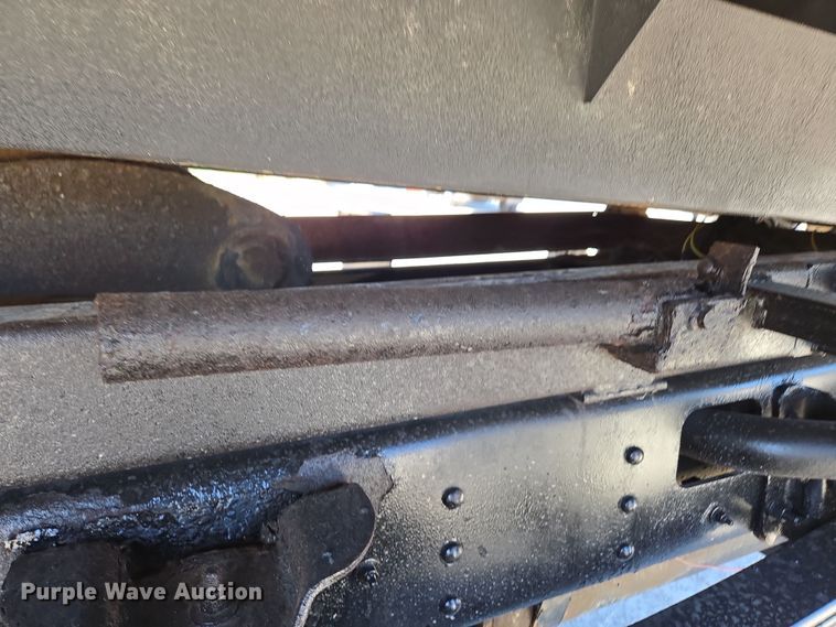 image for item DP6319 2005 Chevrolet C5500 dump flatbed truck