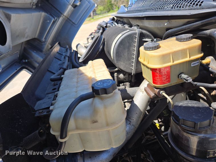 image for item DP6319 2005 Chevrolet C5500 dump flatbed truck