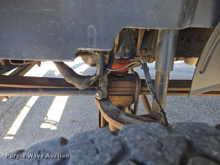 image for item DP6319 2005 Chevrolet C5500 dump flatbed truck