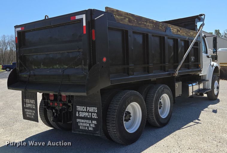 image for item DP6320 2006 Freightliner Business Class M2 dump truck
