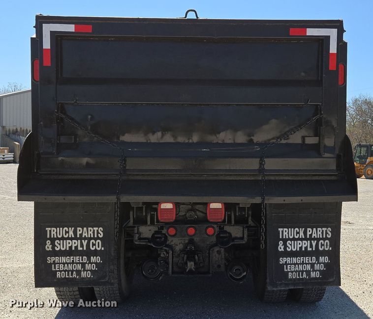 image for item DP6320 2006 Freightliner Business Class M2 dump truck