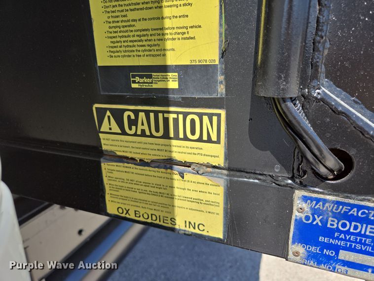 image for item DP6320 2006 Freightliner Business Class M2 dump truck