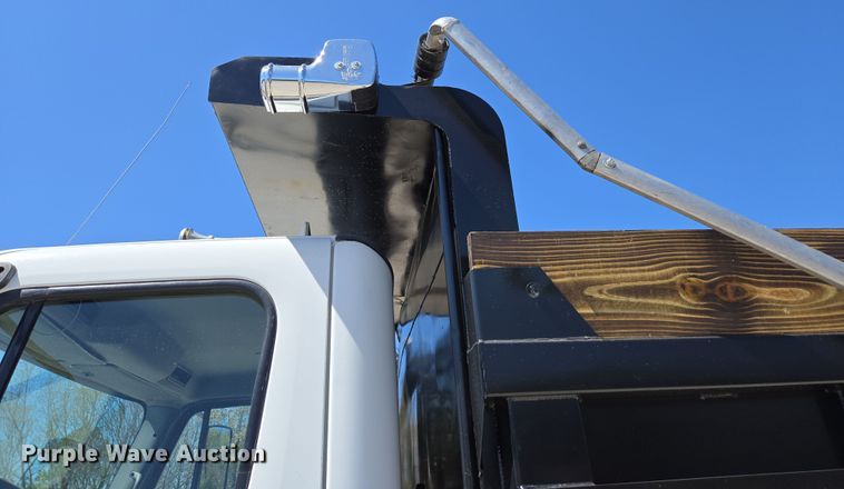 image for item DP6320 2006 Freightliner Business Class M2 dump truck