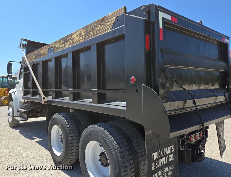 image for item DP6320 2006 Freightliner Business Class M2 dump truck