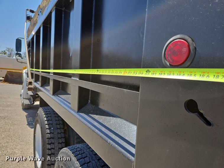 image for item DP6320 2006 Freightliner Business Class M2 dump truck