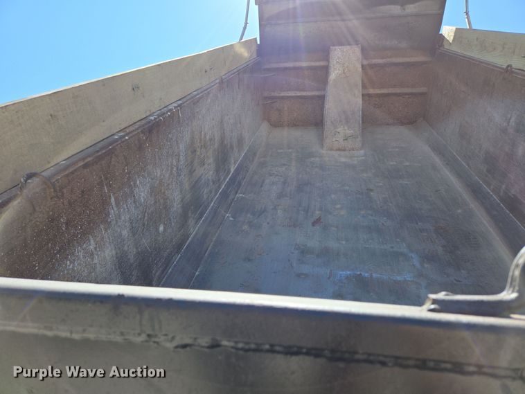 image for item DP6320 2006 Freightliner Business Class M2 dump truck