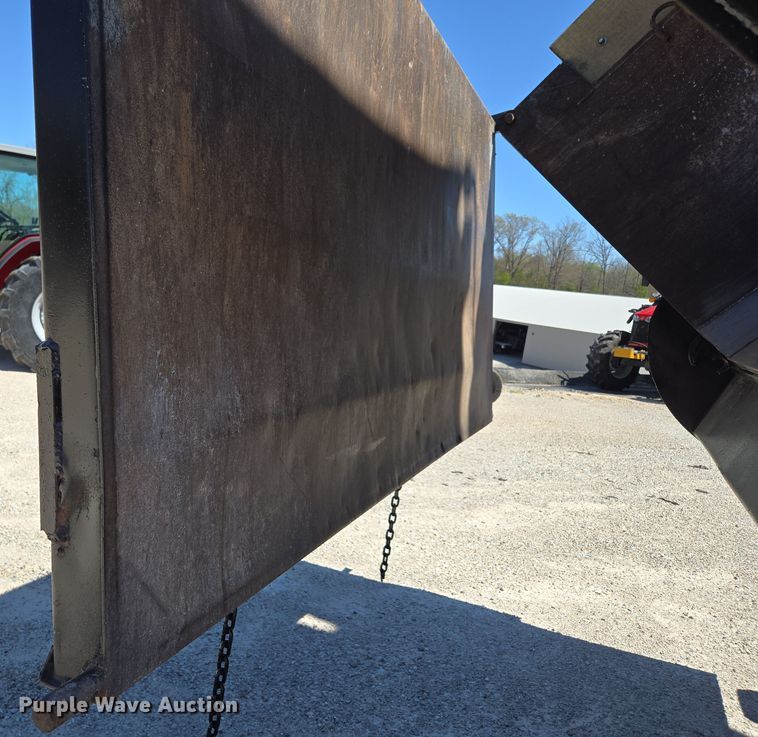 image for item DP6320 2006 Freightliner Business Class M2 dump truck