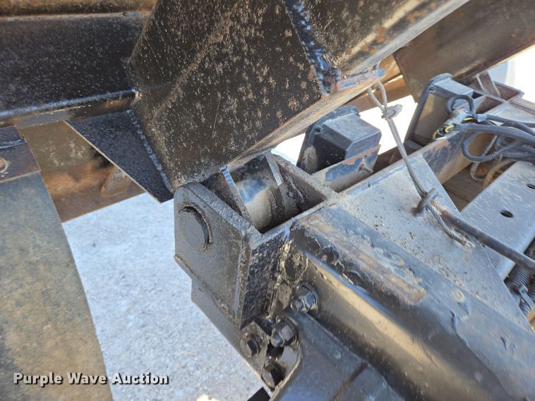 image for item DP6320 2006 Freightliner Business Class M2 dump truck