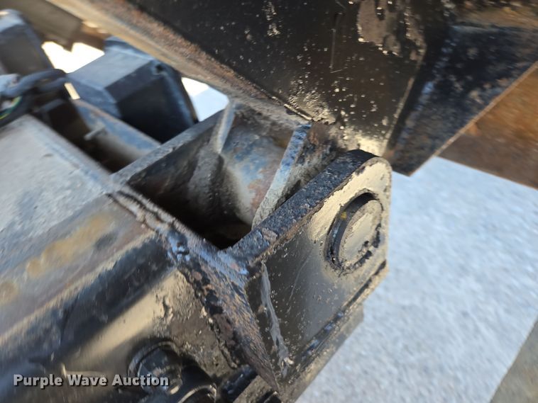 image for item DP6320 2006 Freightliner Business Class M2 dump truck