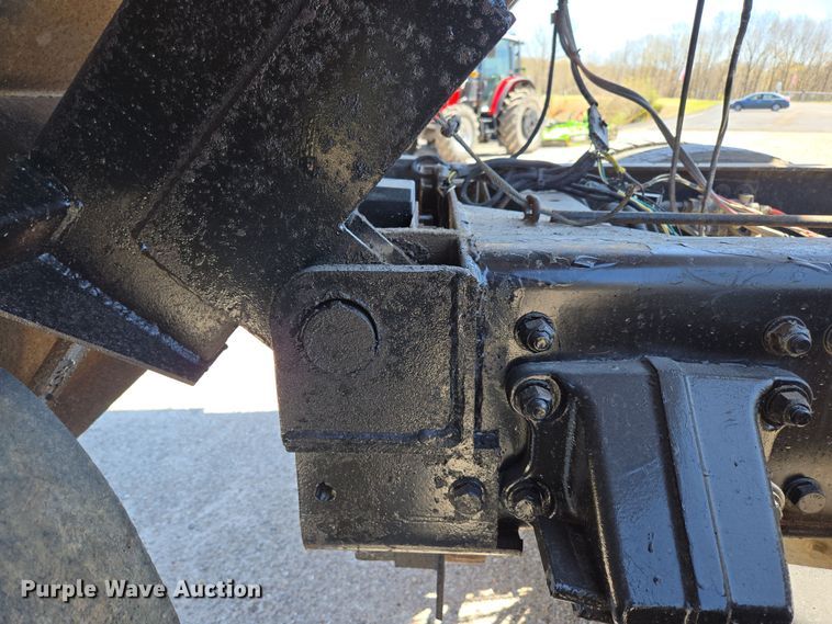 image for item DP6320 2006 Freightliner Business Class M2 dump truck