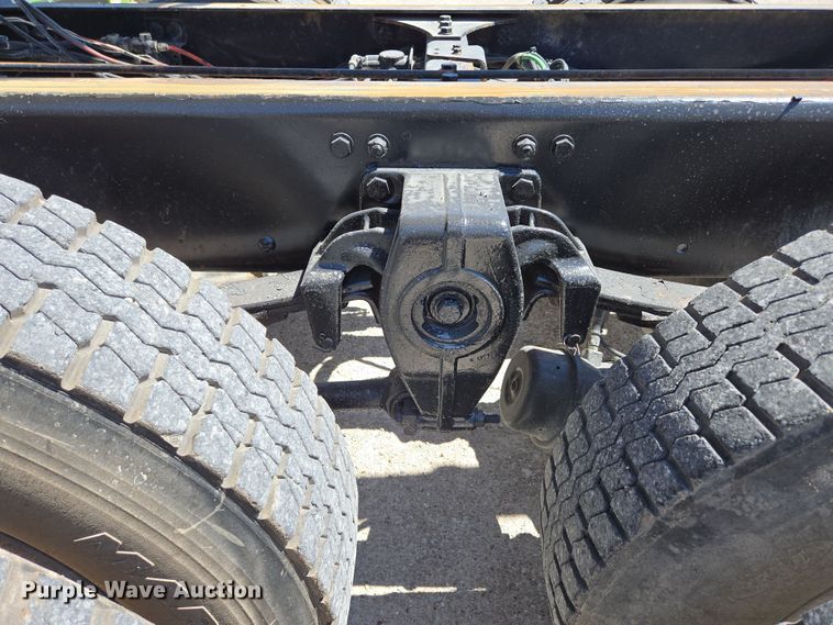 image for item DP6320 2006 Freightliner Business Class M2 dump truck